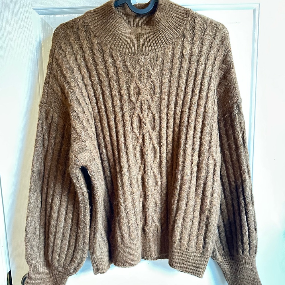 Vince Camuto Brown Cable Knit Crewneck Sweater
